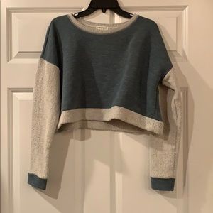 Earthbound Crop long sleeve Sweater